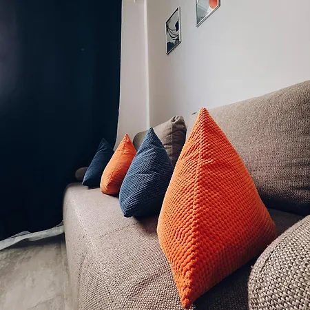 Appartement Neuwertiges Mit Schnellem Wlan, Glasfaser, Kostenlose Privatparkplatz Auch Fuer Transporter Geeignet R11 Freiberg am Neckar