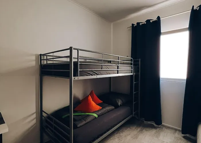 Neuwertiges Mit Schnellem Wlan, Glasfaser, Kostenlose Privatparkplatz Auch Fuer Transporter Geeignet R11 * Freiberg am Neckar